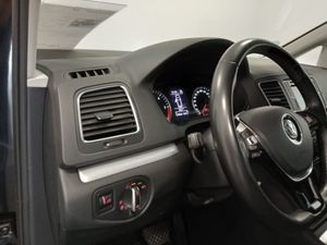 Volkswagen Sharan Advance 2.0 TDI 135kW(184CV) BMT DSG - Foto 21