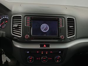 Volkswagen Sharan Advance 2.0 TDI 135kW(184CV) BMT DSG - Foto 23