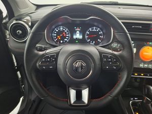 MG ZS 1.0T Comfort Auto - Foto 25