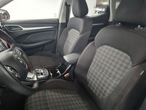 MG ZS 1.0T Comfort Auto - Foto 26