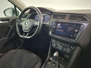 Volkswagen Tiguan Sport 2.0 TDI 110kW (150CV) DSG - Foto 16