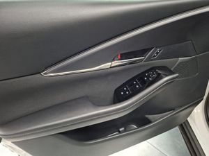 Mazda CX-30 e-SKYACTIV-G 2.0 90 kW 2WD Evolution - Foto 16