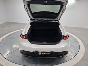 Mazda 3 2.0 e-SKYACTIV-G 88KW ZENITH - Foto 13