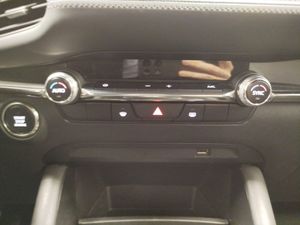 Mazda 3 2.0 e-SKYACTIV-X ZENITH - Foto 31