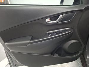 Hyundai Kona 1.0 TGDI Maxx 4X2 - Foto 24