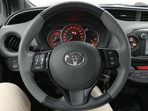 Toyota Yaris 1.3 100 Feel - Foto 22