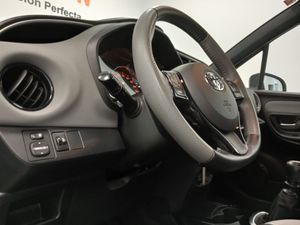 Toyota Yaris 1.3 100 Feel - Foto 26