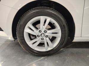 Skoda Fabia 1.0 TSI 70KW (95cv) Ambition Plus - Foto 31