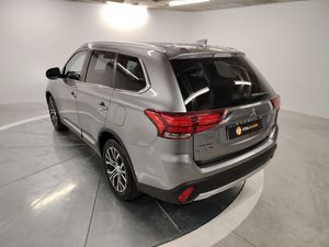 Mitsubishi Outlander 200 MPI Motion CVT 2WD 7 Plazas - Foto 8