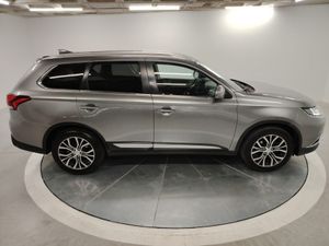 Mitsubishi Outlander 200 MPI Motion CVT 2WD 7 Plazas - Foto 5