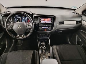 Mitsubishi Outlander 200 MPI Motion CVT 2WD 7 Plazas - Foto 30