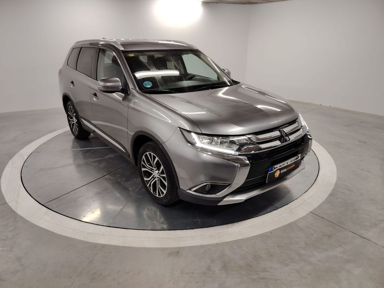 Mitsubishi Outlander 200 MPI Motion CVT 2WD 7 Plazas - Foto 1
