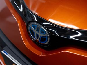 Toyota C-HR 2.0 180H Kaji Edition - Foto 13