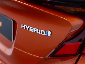 Toyota C-HR 2.0 180H Kaji Edition - Foto 11
