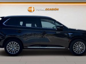 Mitsubishi Outlander 2.4 PHEV Kaiteki Auto 4WD MY19.5 - Foto 5