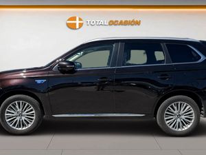 Mitsubishi Outlander 2.4 PHEV Kaiteki Auto 4WD MY19.5 - Foto 6