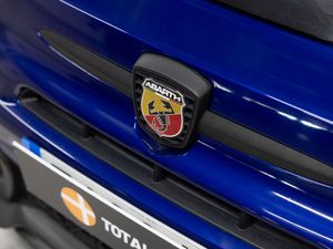 Abarth 500 1.4 16v 121kW Monster Energy Yamaha E6D - Foto 11