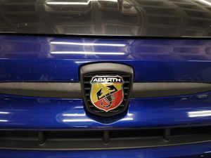 Abarth 500 1.4 16v 121kW Monster Energy Yamaha E6D - Foto 12