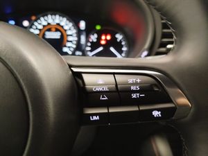 Mazda 3 2.0 e-SKYACTIV-G 90KW HOMURA - Foto 16