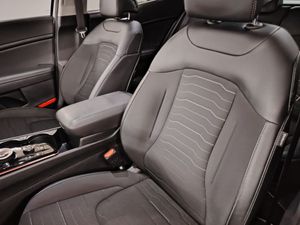 Kia Sportage 1.6 T-GDi PHEV 198kW (265CV) Drive 4x4 - Foto 18