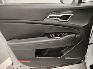 Kia Sportage 1.6 T-GDi PHEV 198kW (265CV) Drive 4x4 - Foto 17