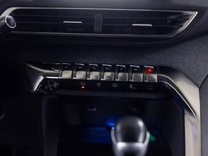 Peugeot 3008 1.5 BlueHDi 96kW (130CV) S&S Allure - Foto 26