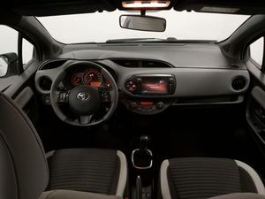 Toyota Yaris 1.3 100 Feel - Foto 28