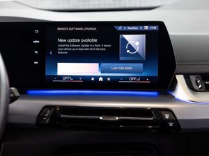 BMW Serie 2 Active Tourer 218i - Foto 21