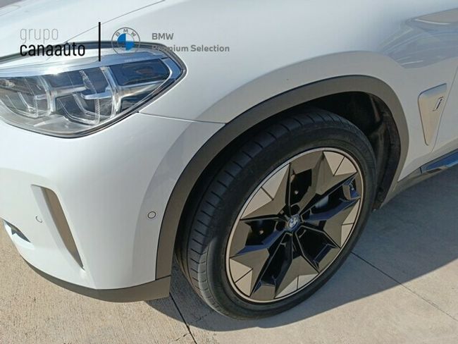 BMW iX3 Impressive 80 kWh 210 kW (286 CV)