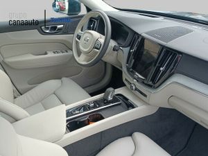 Volvo XC60 B5 G MHEV Essential AWD Auto 184 kW (250 CV)  - Foto 9