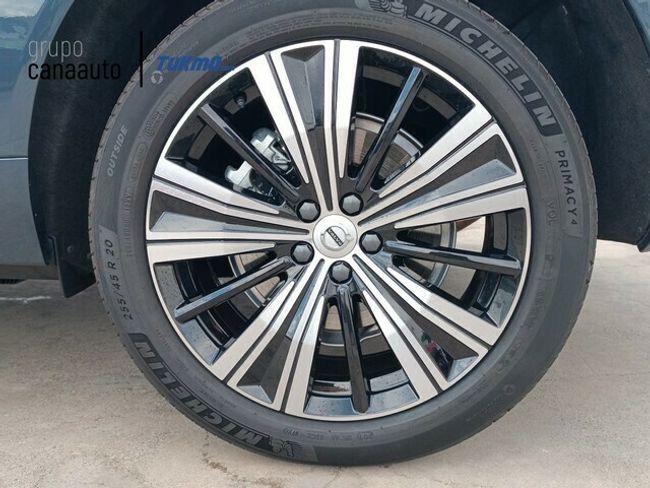 Volvo XC60 B5 G MHEV Essential AWD Auto 184 kW (250 CV)