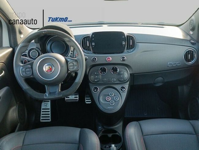 Abarth 500 1.4 16v T-Jet 695 132 kW (180 CV)