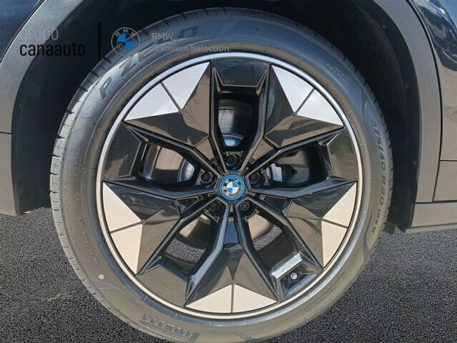 BMW iX3 80 kWh 210 kW (286 CV)