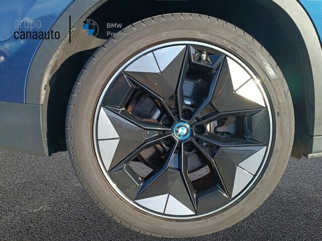 BMW iX3 80 kWh 210 kW (286 CV)