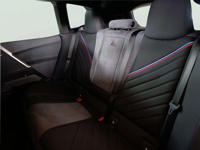 BMW iX xDrive60 400 kW (544 CV)