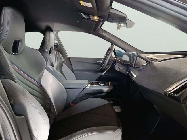 BMW iX xDrive60 400 kW (544 CV)