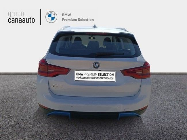 BMW iX3 80 kWh 210 kW (286 CV)