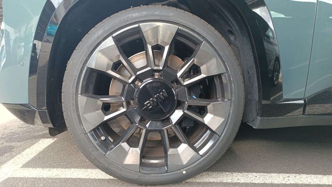 BMW XM 4.4 PHEV 480 kW (653 CV)