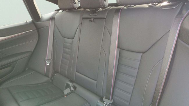 BMW i4 M50 400 kW (544 CV)