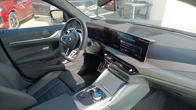 BMW i4 M50 400 kW (544 CV)