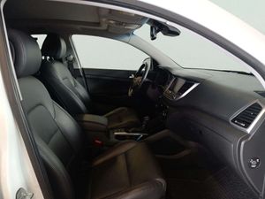 Hyundai Tucson 2.0 CRDI Style 4x4 Auto 135 kW (184 CV)  - Foto 9