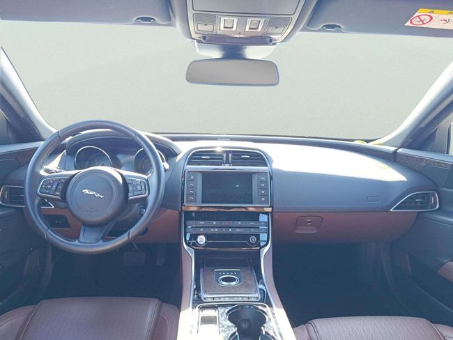 Jaguar XE 2.0 Diesel Portfolio RWD Auto 132 kW (180 CV)