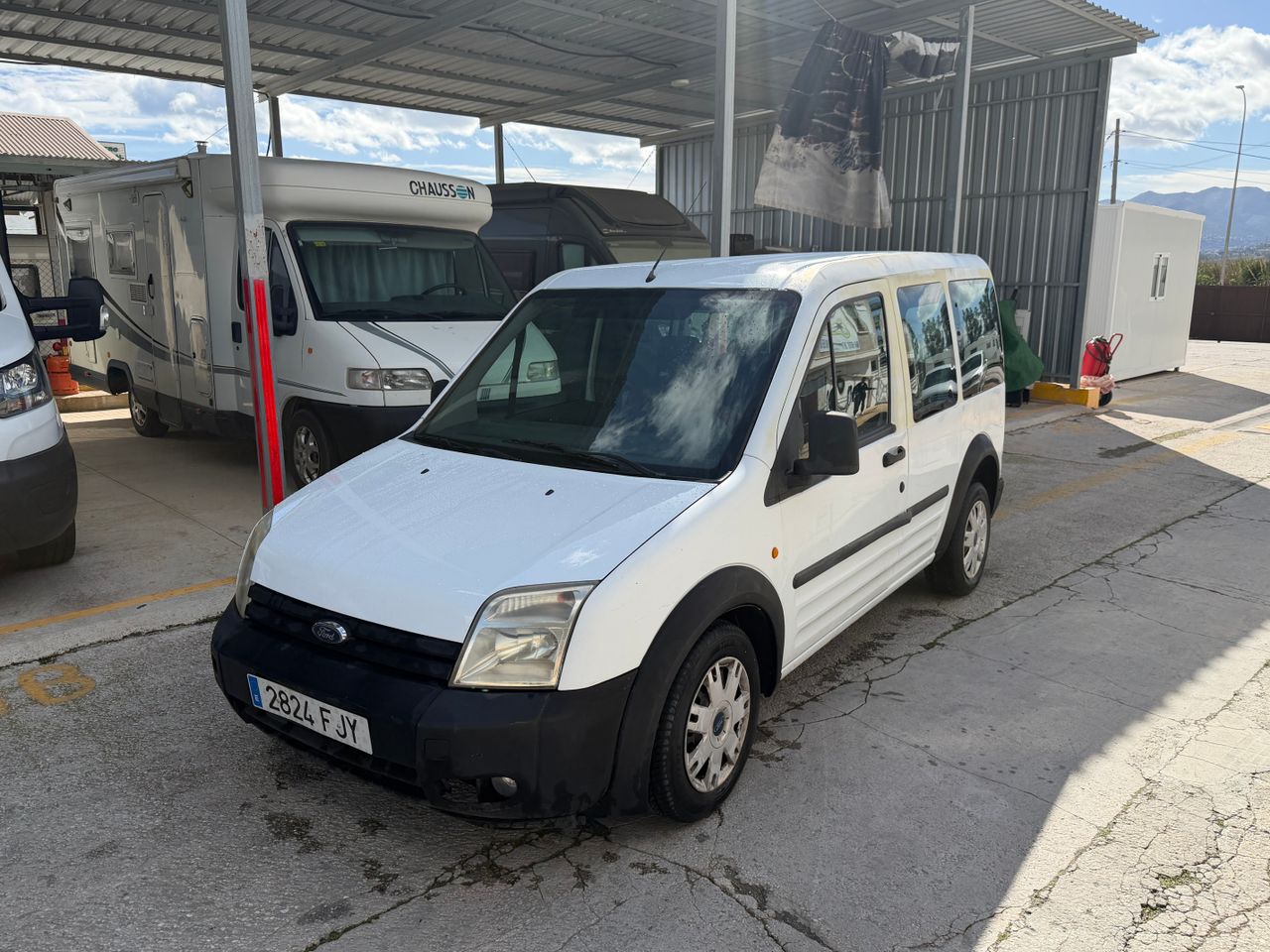 Ford Tourneo Connect 1.8tdci 90  - Foto 1