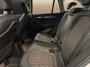 BMW X1 sDrive18d - Foto 16
