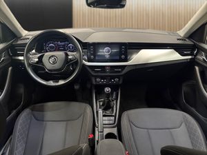 Skoda Kamiq 1.0 TSI 70 kW (95 CV) Ambition - Foto 9