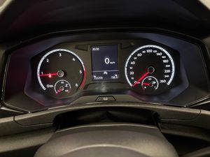 Volkswagen T-Roc Edition 2.0 TDI 85 kW (115 CV) - Foto 9