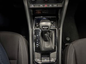 Skoda Karoq Ambition 2.0 TDI 110 kW (150 CV) DSG 7 vel. 4x4 - Foto 12