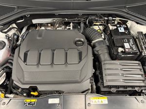 Volkswagen T-Roc R-Line 2.0 TDI 110 kW (150 CV) DSG - Foto 17