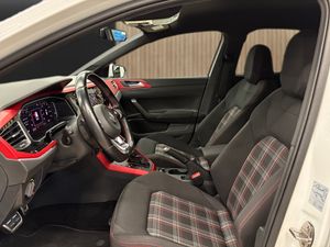 Volkswagen Polo GTI 2.0 TSI 147 kW (200 CV) DSG 6 vel. - Foto 9
