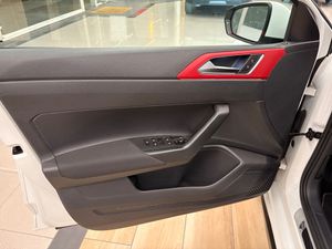 Volkswagen Polo GTI 2.0 TSI 147 kW (200 CV) DSG 6 vel. - Foto 7